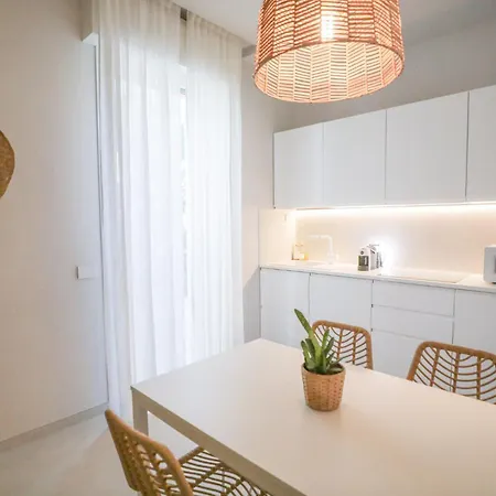 Apartman Nuovo Moderno Con Parcheggio, A 200m Dal Mare, Aria Condizionata