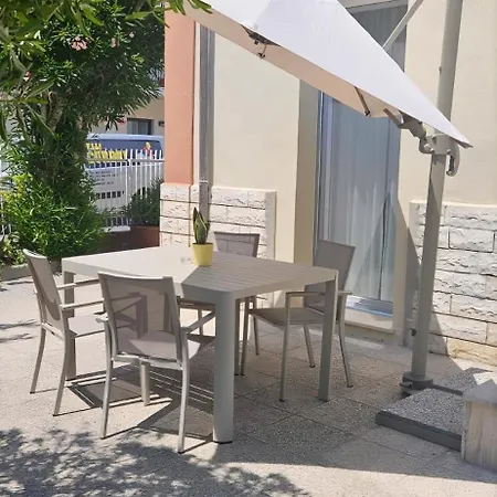 Apartman Nuovo Moderno Con Parcheggio, A 200m Dal Mare, Aria Condizionata Rimini